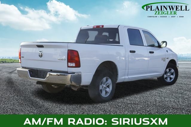 2022 Ram 1500 Classic SLT photo 3