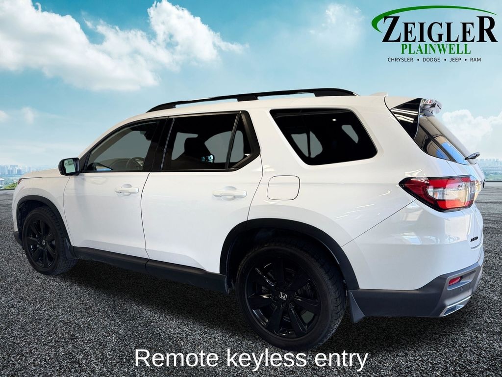 Used 2023 Honda Pilot Elite SUV