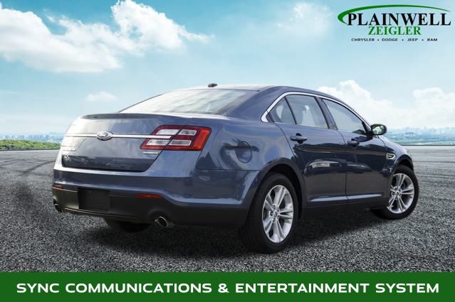 2019 Ford Taurus SE photo 2