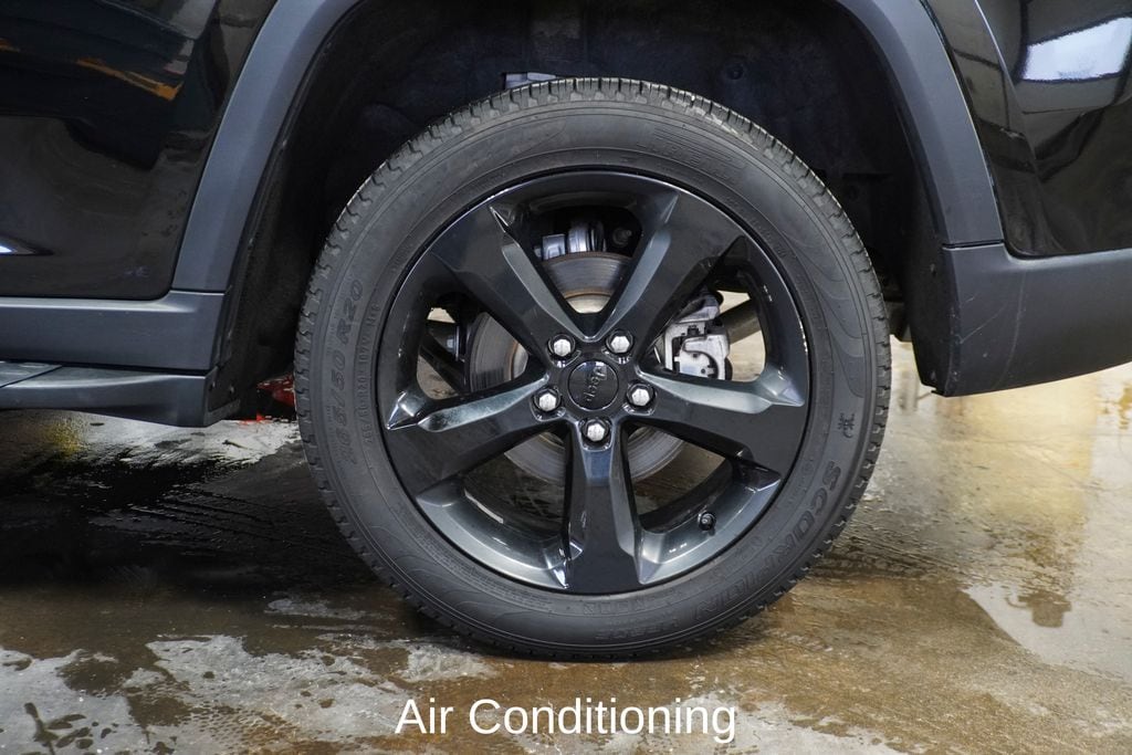 2024 JEEP GRAND CHEROKEE - Image 8