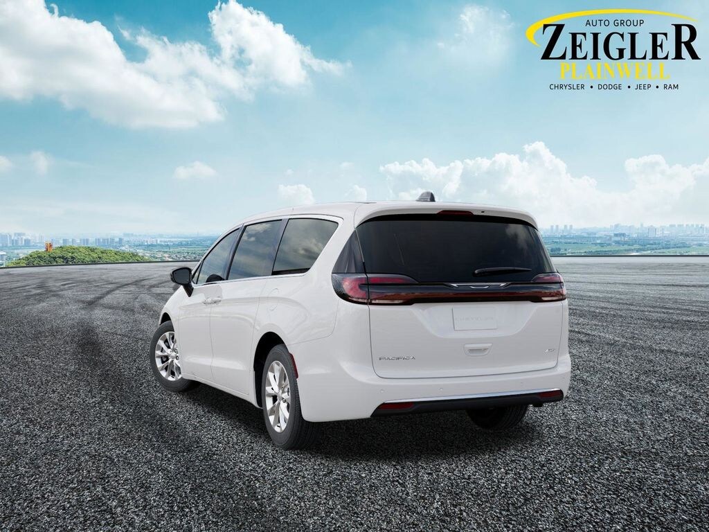 New 2027 Chrysler Pacifica Select Van Passenger Van