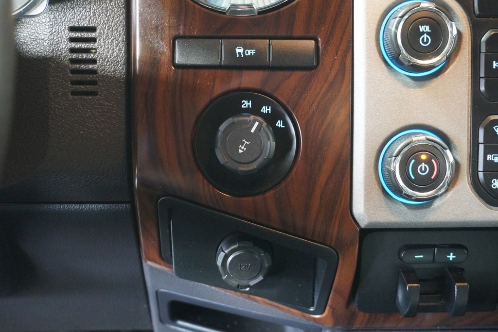 2015 FORD F-250 - Image 19