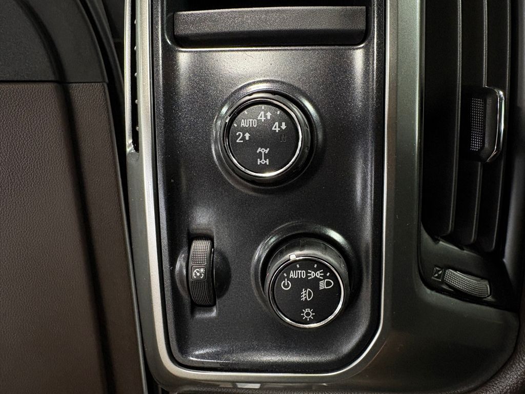 2014 CHEVROLET SILVERADO - Image 28