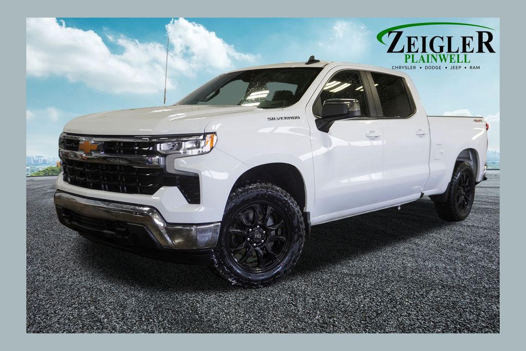 2025 CHEVROLET SILVERADO - Image 1