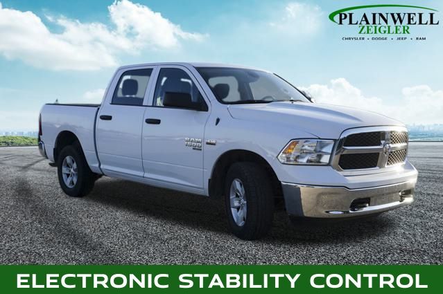 2022 Ram 1500 Classic SLT photo 4