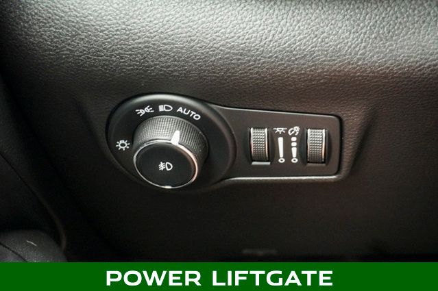 2023 JEEP COMPASS - Image 28