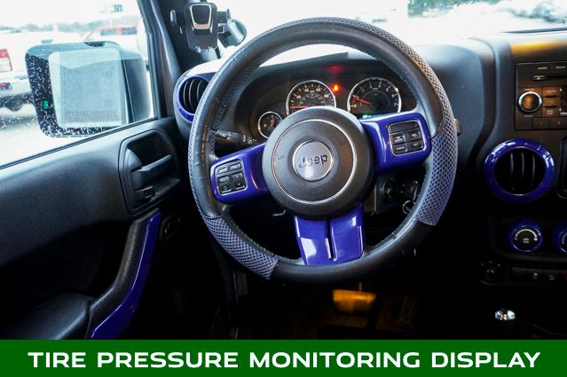 2017 JEEP WRANGLER - Image 9