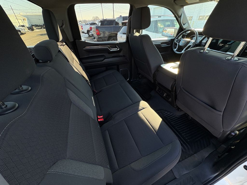 2025 CHEVROLET SILVERADO - Image 48