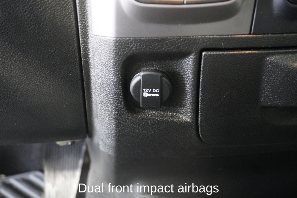 2023 RAM 1500 - Image 17