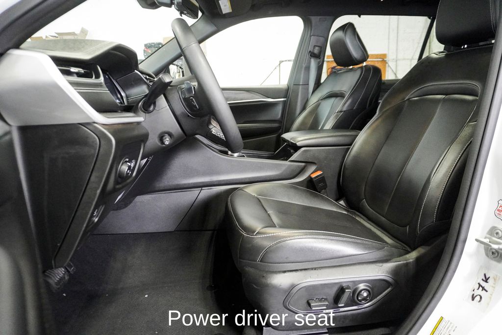 2024 JEEP GRAND CHEROKEE L - Image 16