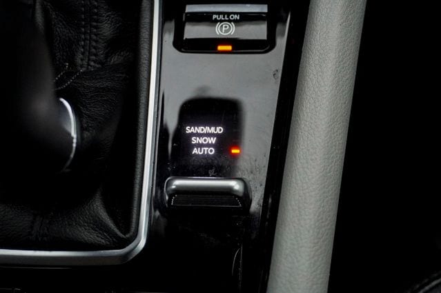 2023 JEEP COMPASS - Image 18