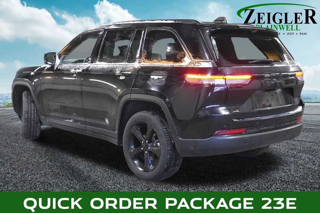 2023 JEEP GRAND CHEROKEE - Image 2