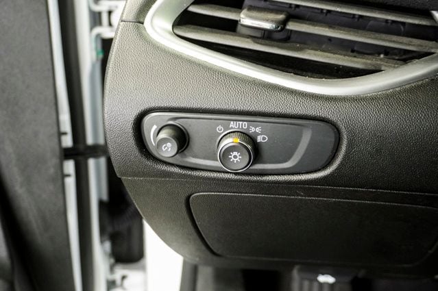 2024 CHEVROLET MALIBU - Image 24