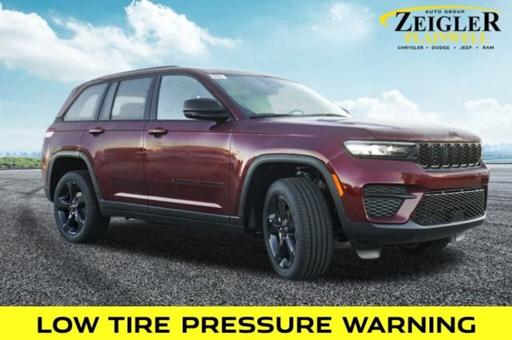 New 2025 Jeep Grand Cherokee Laredo SUV