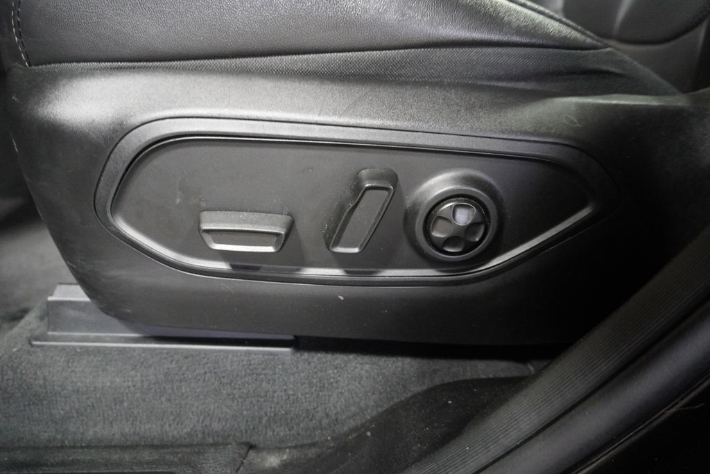 2024 JEEP GRAND CHEROKEE - Image 17