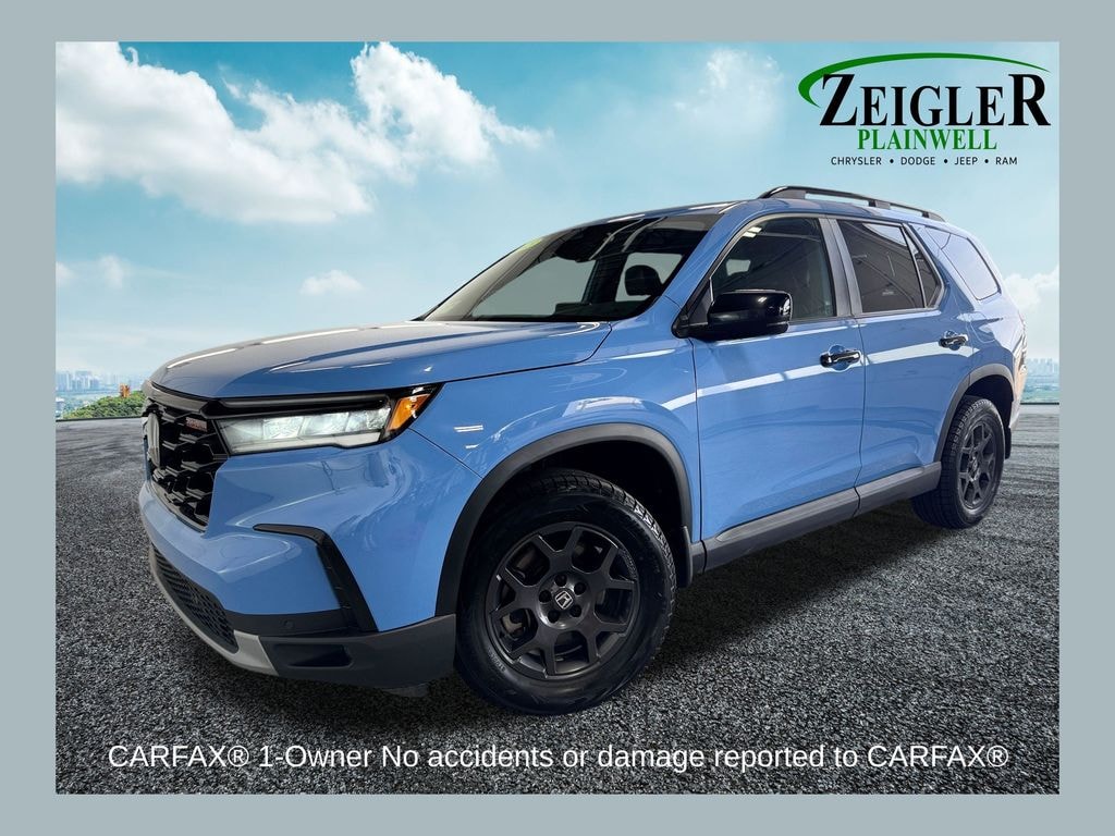 Used 2023 Honda Pilot TrailSport SUV