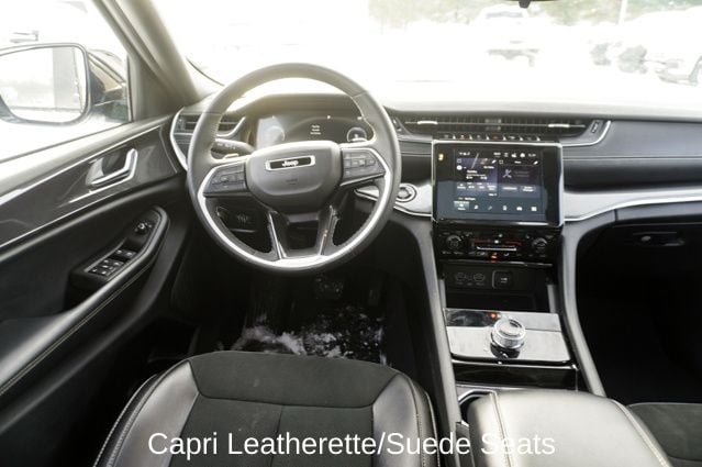 2023 JEEP GRAND CHEROKEE - Image 9