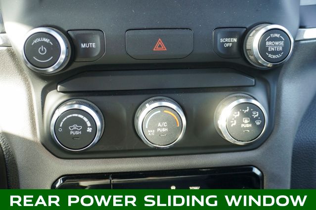 2021 RAM 1500 - Image 14