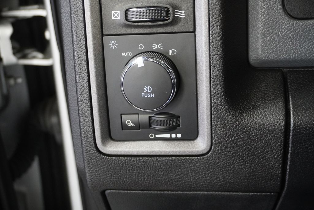 2017 RAM 1500 - Image 20