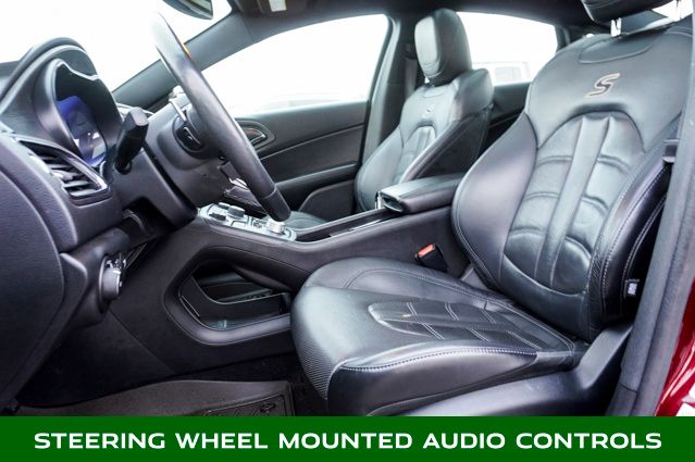 2016 CHRYSLER 200 - Image 13