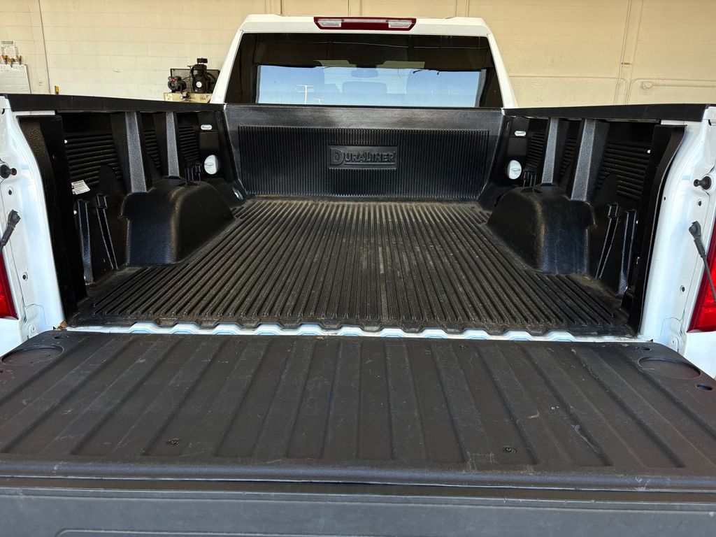 2025 CHEVROLET SILVERADO - Image 26