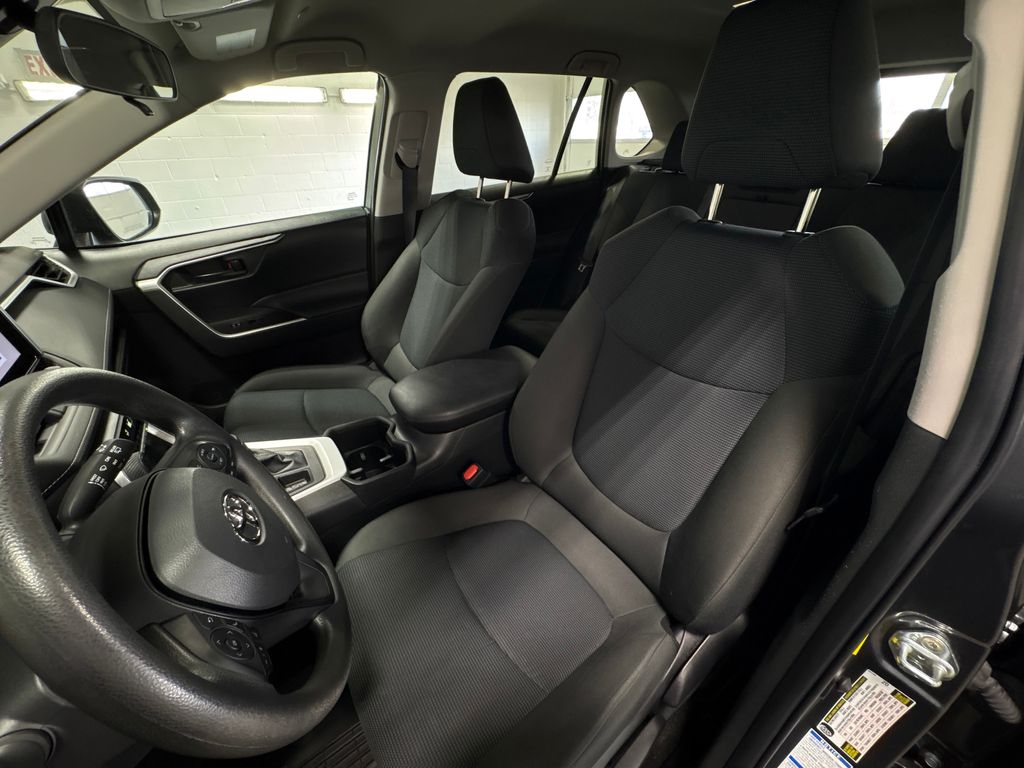 2023 TOYOTA RAV4 - Image 19