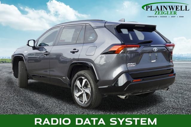 2022 Toyota RAV4 Prime SE photo 2