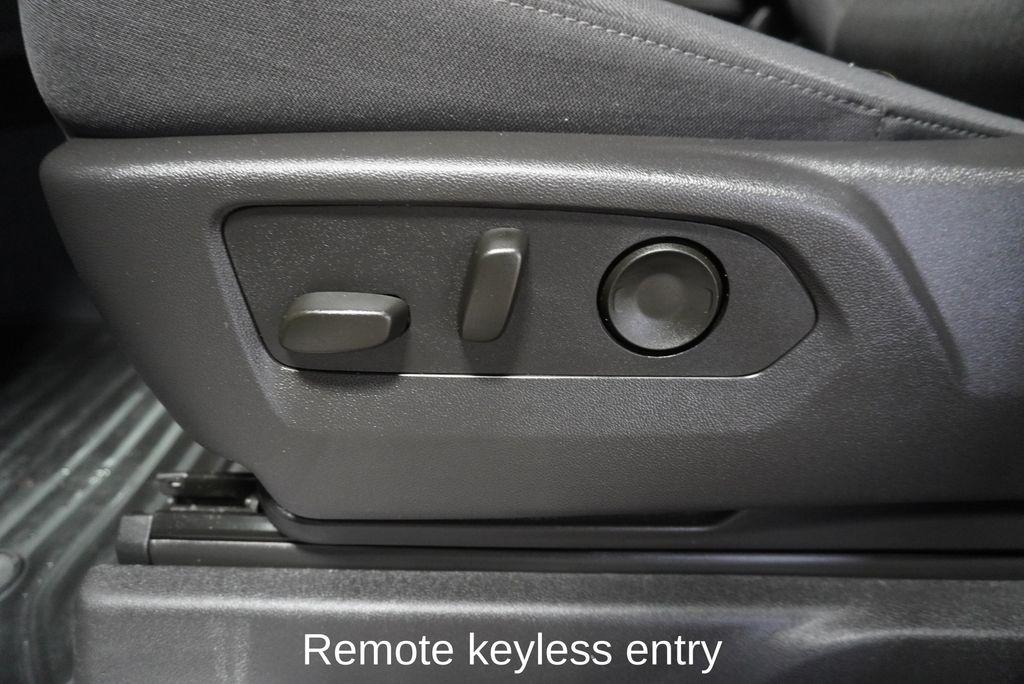 2025 CHEVROLET SILVERADO - Image 14