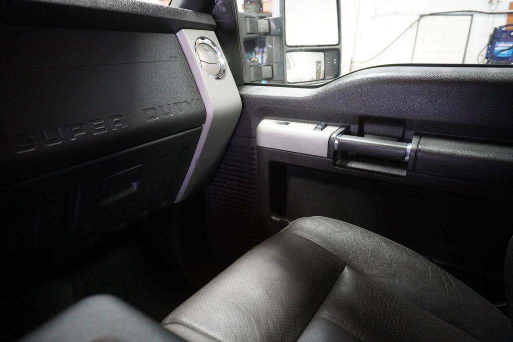 2015 FORD F-250 - Image 28