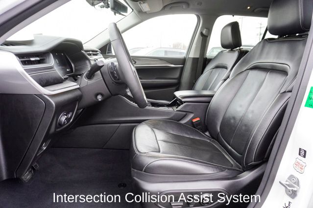 2023 JEEP GRAND CHEROKEE - Image 15