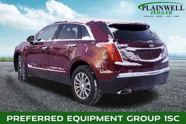 2017 Cadillac XT5 Luxury photo 2