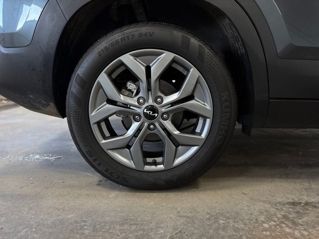 2024 KIA SELTOS - Image 35