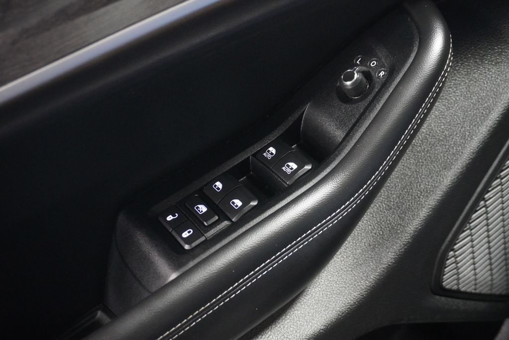 2024 JEEP GRAND CHEROKEE - Image 32