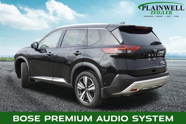 2023 Nissan Rogue Platinum photo 2