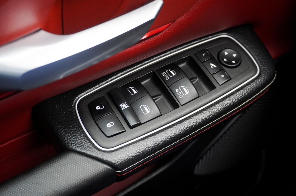 2023 RAM 1500 - Image 23