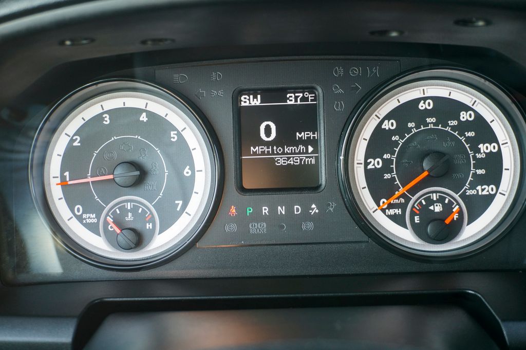 2023 RAM 1500 - Image 44