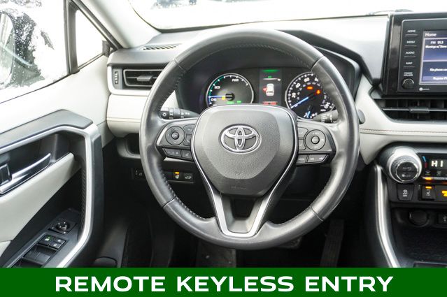 2020 TOYOTA RAV4 - Image 10