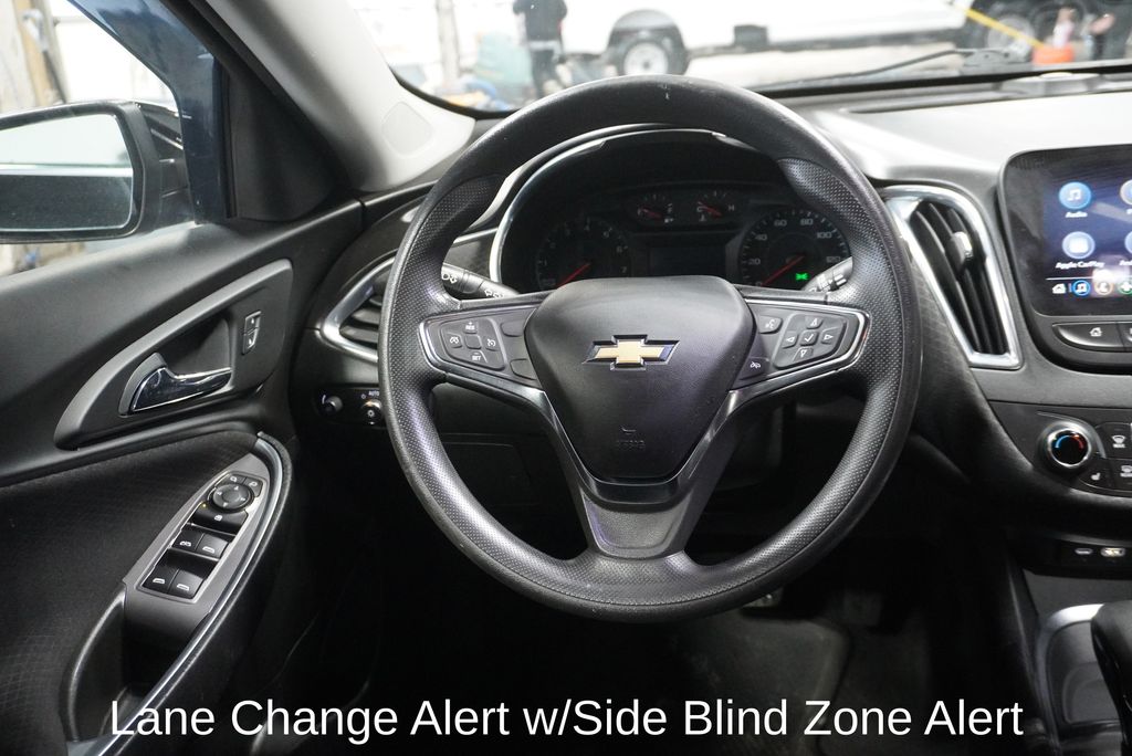 2021 CHEVROLET MALIBU - Image 9