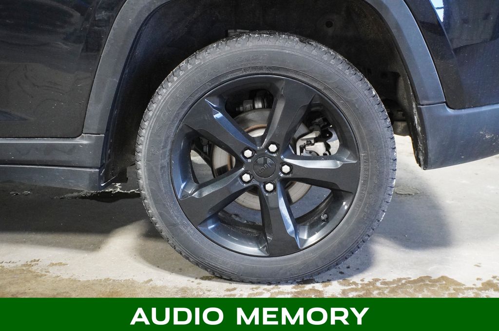 2023 JEEP GRAND CHEROKEE - Image 8