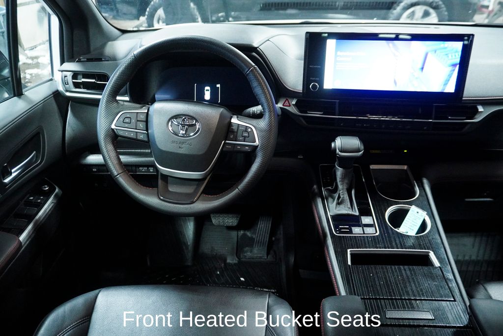 2025 TOYOTA SIENNA - Image 12