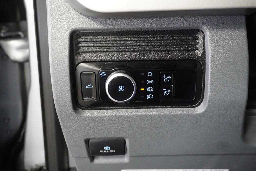 2023 FORD F-250 - Image 24