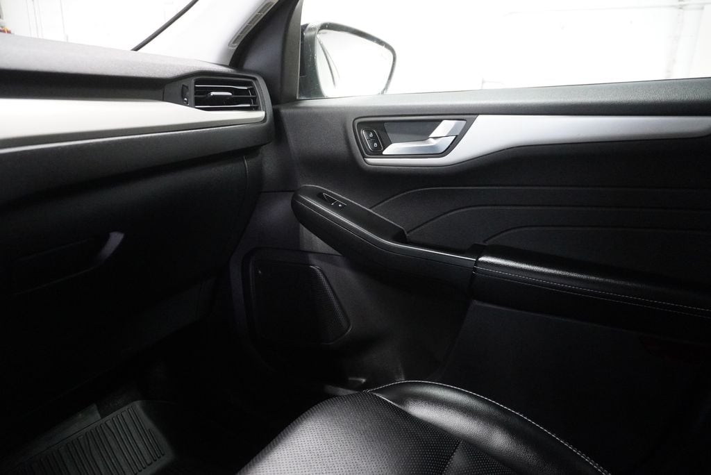 2021 FORD ESCAPE - Image 30