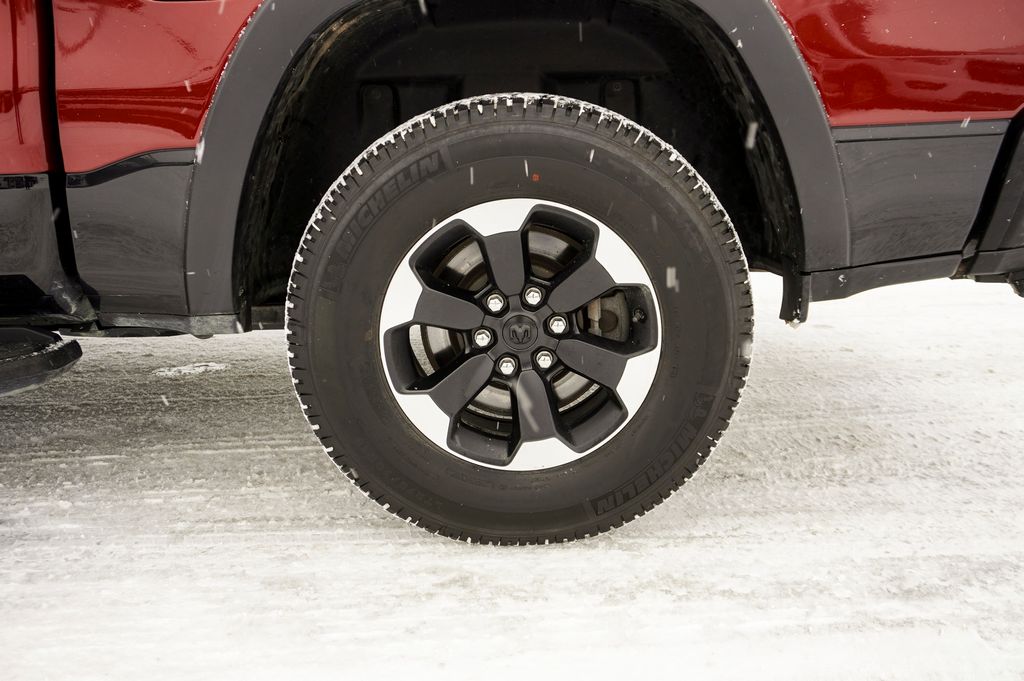 2023 RAM 1500 - Image 30