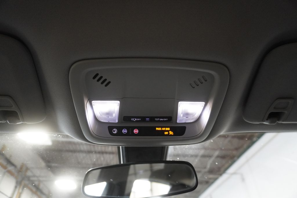 2021 CHEVROLET MALIBU - Image 27