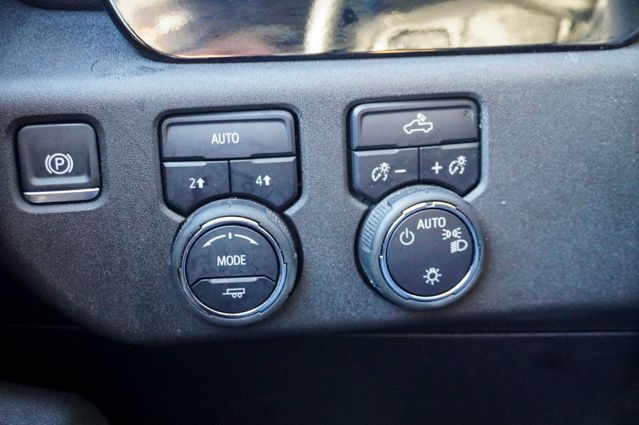 2025 CHEVROLET SILVERADO - Image 23