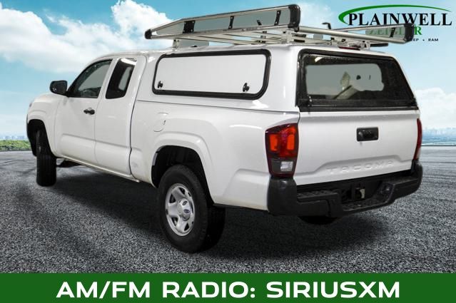 2023 Toyota Tacoma SR photo 2