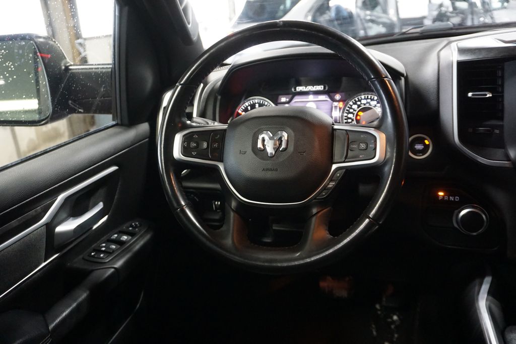 2021 RAM 1500 - Image 9