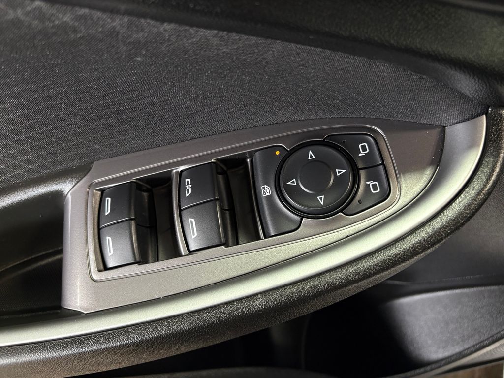 2023 CHEVROLET MALIBU - Image 15