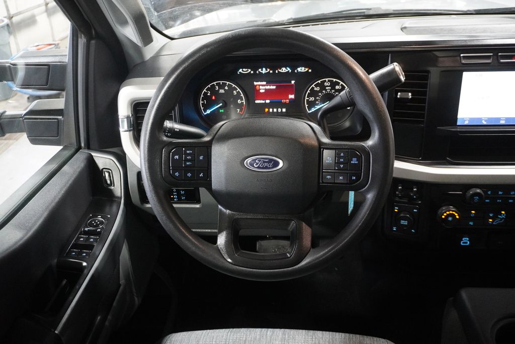 2023 FORD F-250 - Image 11
