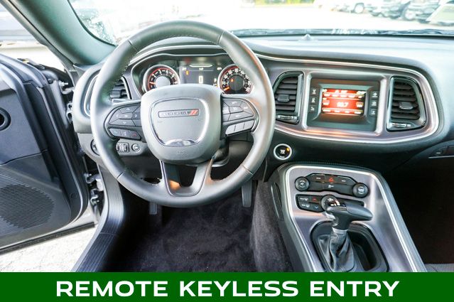 2016 DODGE CHALLENGER - Image 9